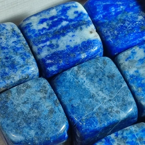 Lapis-Lazuli - Cubes - Pierre "anti-feu" - Chakra du 3e oeil